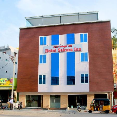 Hotel Sakura Inn Hosūr エクステリア 写真